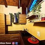 בקתה Lovely And